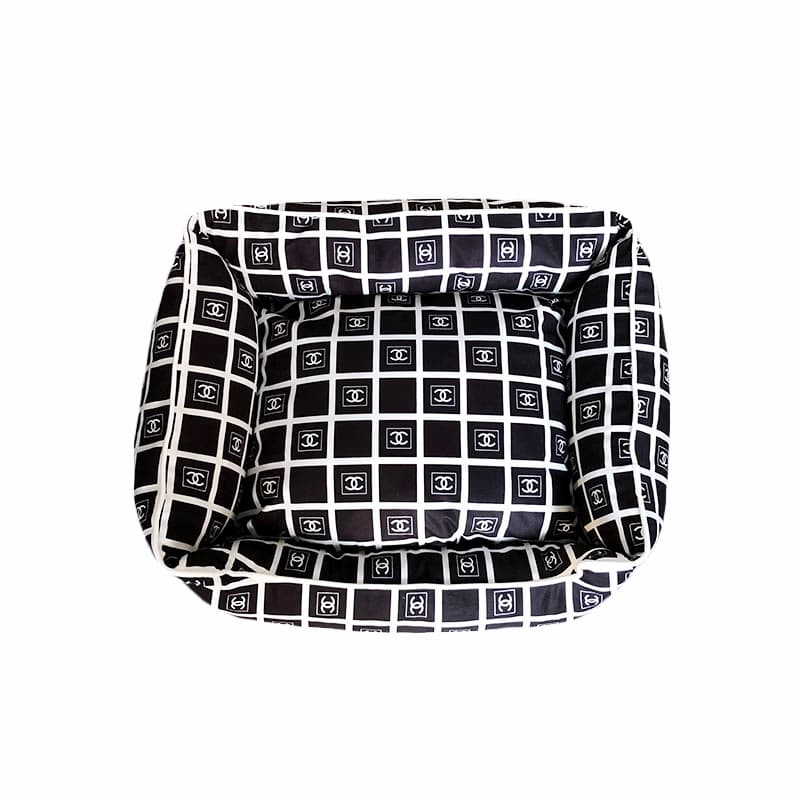 Cuccia per cani a quadri