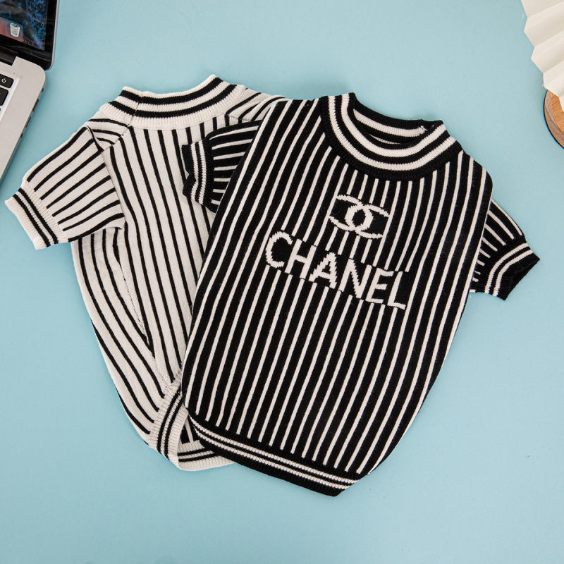 Maglione per cani con righe e logo