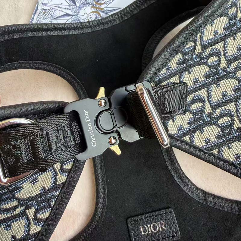 Pettorina Elegance Monogram™ Blu Luxury per Cani