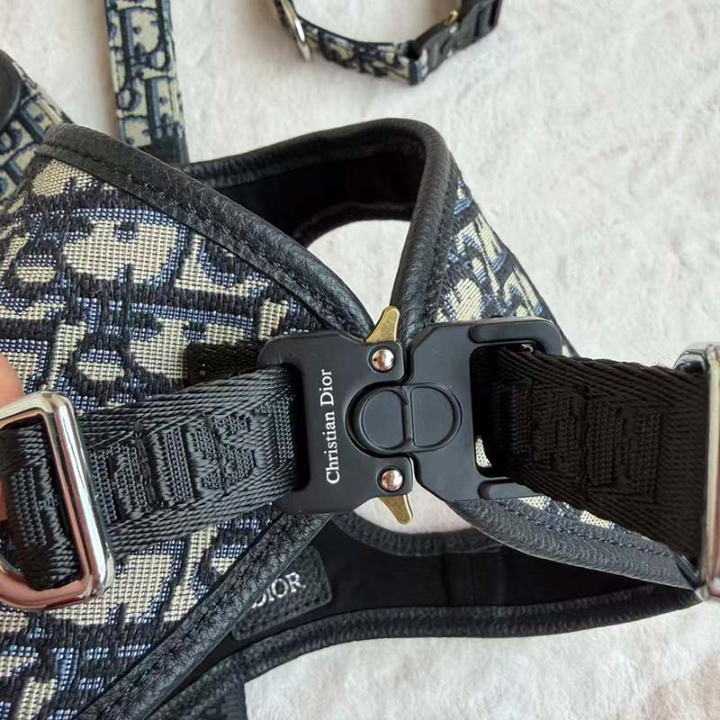 Pettorina Elegance Monogram™ Blu Luxury per Cani