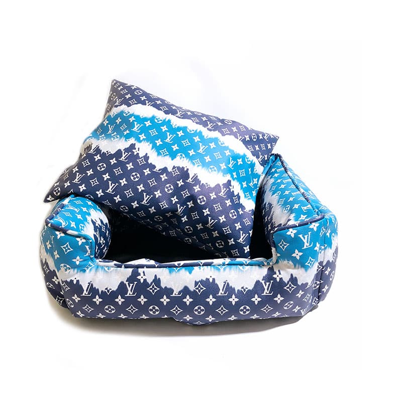 Cuccia per cani con design ad acquerello