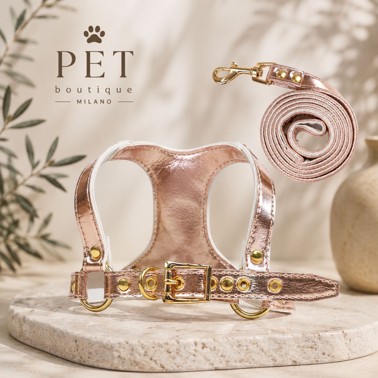 Pettorina Elegance in Ecopelle con Guinzaglio Coordinato per Cani
